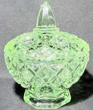 Vintage Green Glass Pedestal Candy Dish with Lid, Strawberry Pattern, Pointed Finial — listing 6