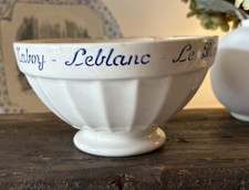 French Porcelain Café au Lait Bowl with Hand-Painted Gilt Floral Decoration, listing 4