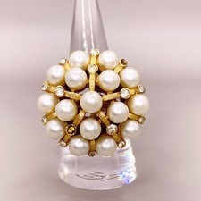 Vintage Gold-Tone Cocktail Ring with Faux Pearl and Nugget-Style Setting — listing 4