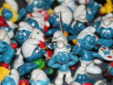 Vintage 1982 Schleich Peyo Smurf PVC Figurine on Wallace Berrie Card - Fireman/Black Outfit Fireman Smurf — listing 6