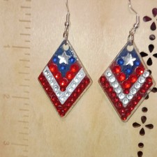 Diamond-Shaped Pavé Rhinestone Pendant Charm — listing 2