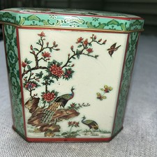 Daher tin octagonal Octagonal Floral Tin with Hinged Lid, Made in England — listing 2