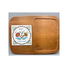 Vintage Scandinavian Berggren-Trayner Wooden Charcuterie / Cheese Board with 'Välkommen till vårt hem' Ceramic Tile, 28 inches — listing 6