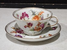 Vintage Czechoslovakia Porcelain Floral Teacups with Gold Trim, Set of 4 — listing 4
