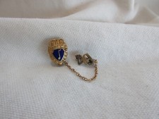 Vintage Sigma Sigma Sigma Sorority Shield Pin with 1941 Year Guard — listing 5