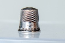 Antique Simons Brothers Sterling Silver Thimble, Patented Dec 3 1889, Size 9 — listing 6
