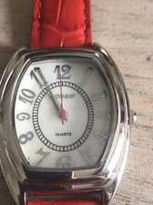 Gossip fashion band Quartz Ladies Watch Red Silicone Band Silver-Tone Cushion Case — listing 5