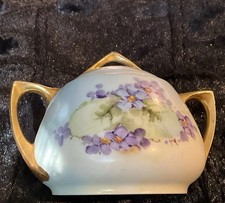 Vintage Porcelain Covered Sugar Bowl with White Scroll Damask Pattern and Platinum Trim — listing 3