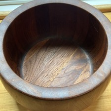 Pair of Vintage Turned Teak Wood Bowls / Dishes — listing 5