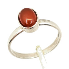 Vintage Middle Eastern Style Ring with Large Carnelian/Agate Stone and Engraved Shoulders No visible marks / unmarked — listing 5