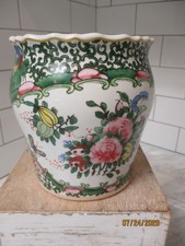 Chinese Famille Rose Hand-Painted Porcelain Cachepot/Planter with Bird & Floral Design — listing 5