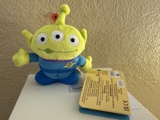 Disney Pixar Toy Story Alien (Little Green Man) Plush Holding Heart Pizza Slice — listing 6