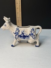 Collection of Delft-Style Blue & White Ceramic Cow Creamers (Set of 6) — listing 4