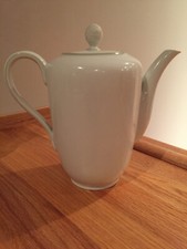 Rosenthal Selb-Germany 'Helena' Pattern Porcelain Teapot with Gold Trim — listing 2