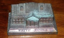 Novelty White House Figural Ceramic Teapot with American Flag Handle and Spout — listing 3