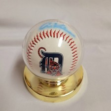 Al Kaline Autographed Baseball with ReggieJackson.com COA, Box & Velvet Pouch — listing 4