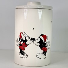 Disney Mickey & Minnie Mouse "Holiday Kisses" Melamine Christmas Plates, Set of 2 — listing 3