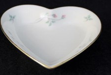 Lenox Rose Manor Ivory Porcelain Bud Vase with Gold Trim — listing 5