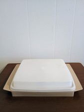 Vintage Tupperware Deviled Egg / Egg Keeper Serving Tray with Domed Lid, Harvest Gold — listing 2