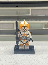 LEGO Star Wars Clone Trooper Minifigure with Red Markings and Phase 2 Helmet — listing 5