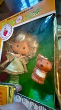Vintage 1980 Kenner Strawberry Shortcake Angel Cake Doll with Souffle Pet Skunk, 6 inch — listing 4