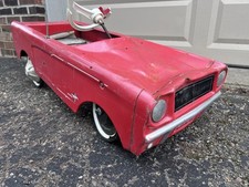 Vintage 1960s Pressed-Steel Pink & White Pedal Car with Chrome Steering Wheel — listing 3