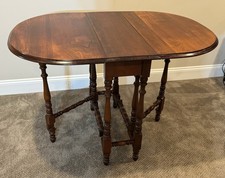 Antique Walnut Drop Leaf Dining Table with 6 Turned Legs (2 Swing Legs), 4' x 5'5" Open