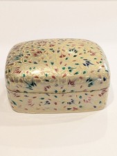 Vintage Kashmir Hand-Painted Lacquered Paper Mache Trinket Box — listing 5