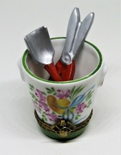 Chamart Limoges Hand-Painted Cylindrical Porcelain Trinket Box with Floral Wreath — listing 6