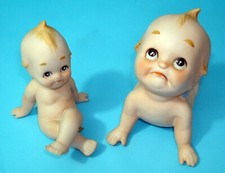 Pair of Mid-Century Ceramic Pouty Boy and Girl Figurines with Gold Trim — listing 4