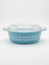 Pyrex Early American / Colonial-style Bowl with Black Tulip and Roosters Pattern