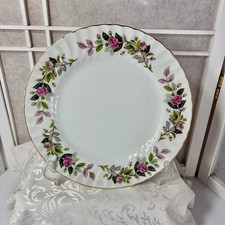 Vintage Cream Floral Dinner Plate with Scalloped Gold-Trimmed Rim — listing 3