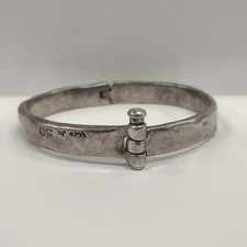 Uno de 50 Silver-Tone Swan Buckle Cuff Bracelet — listing 6