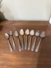 Rogers Silver Plated Soup Spoon, Ornate Beaded & Foliate Handle, Monogrammed 'W', 9 inch — listing 2