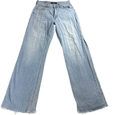 Wide-Leg Medium Wash Denim Jeans with Angled Yoke Detail — listing 6