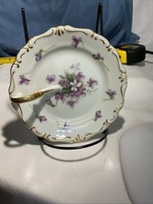 Occupied Japan Leaf-Shaped Porcelain Nappy Dish with Hand-Painted Floral Bouquet and Gilt Trim — listing 5