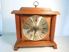 Vintage Quartz Wood Mantel Clock with Roman Numeral Dial and Ornate Brass Corners — listing 6
