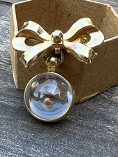 Vintage Gold-Tone Twisted Rope Bow Brooch with Dangling Tassels — listing 4