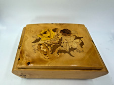 Reuge Swiss Wooden Music Box with Mozart Medallion, Plays 'Die Zauberflöte' — listing 4
