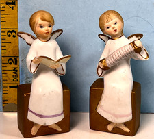 Pair of Vintage Musician Angel Figurines Playing Accordion and Flute, Carved-Wood Style Ceramic/Chalkware — listing 2