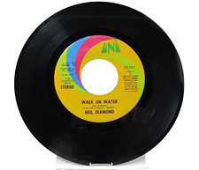 Neil Diamond "Walk On Water" / "High Rolling Man" 45 RPM 7" Single, UNI Records 55352 — listing 4
