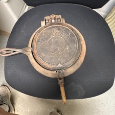 Antique Cast Iron Stovetop Waffle Iron with Round Hinged Grid — listing 5