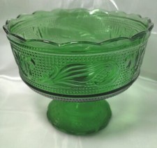 Vintage Green Glass Footed Base Bowl / Pedestal Dessert Bowl, Frosted Bowl with Emerald Base, 3.5" H — listing 4