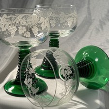 Vintage Green-Stemmed Wine Glass with Etched Grape & Vine Pattern (Alsace / Roemer Style) — listing 4