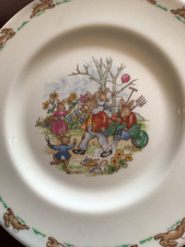 Royal Doulton Bunnykins Children's Cereal Bowl - Kite Flying Scene — listing 3