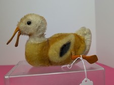 Vintage Steiff Mohair Duckling with Felt Beak and Feet — listing 2