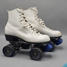 Vintage White Leather Roller Skates with Chicago Plates in Rollerdrome Pismo Beach Carrying Case — listing 2