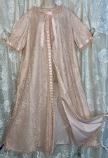 Vintage Odette Barsa Lace & Satin Peignoir Robe / Dressing Gown — listing 2