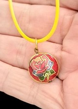 Vintage Cloisonné Enamel Oval Rose Pendant on Gold-Tone Chain — listing 2