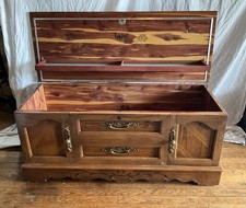 Vintage Cedar Hope Chest with Pennsylvania Dutch Folk Art Decoration and Faux-Drawer Front — listing 2